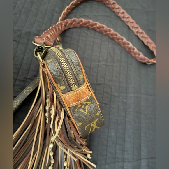 Vintage Boho Louis Vuitton Purse - Picture 6 of 7